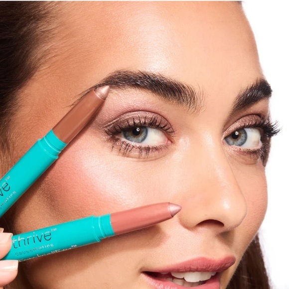 NIB Thrive Causemetics Brilliant Eye Brightener in Aurora - Rose Gold Shimmer - Picture 5 of 8